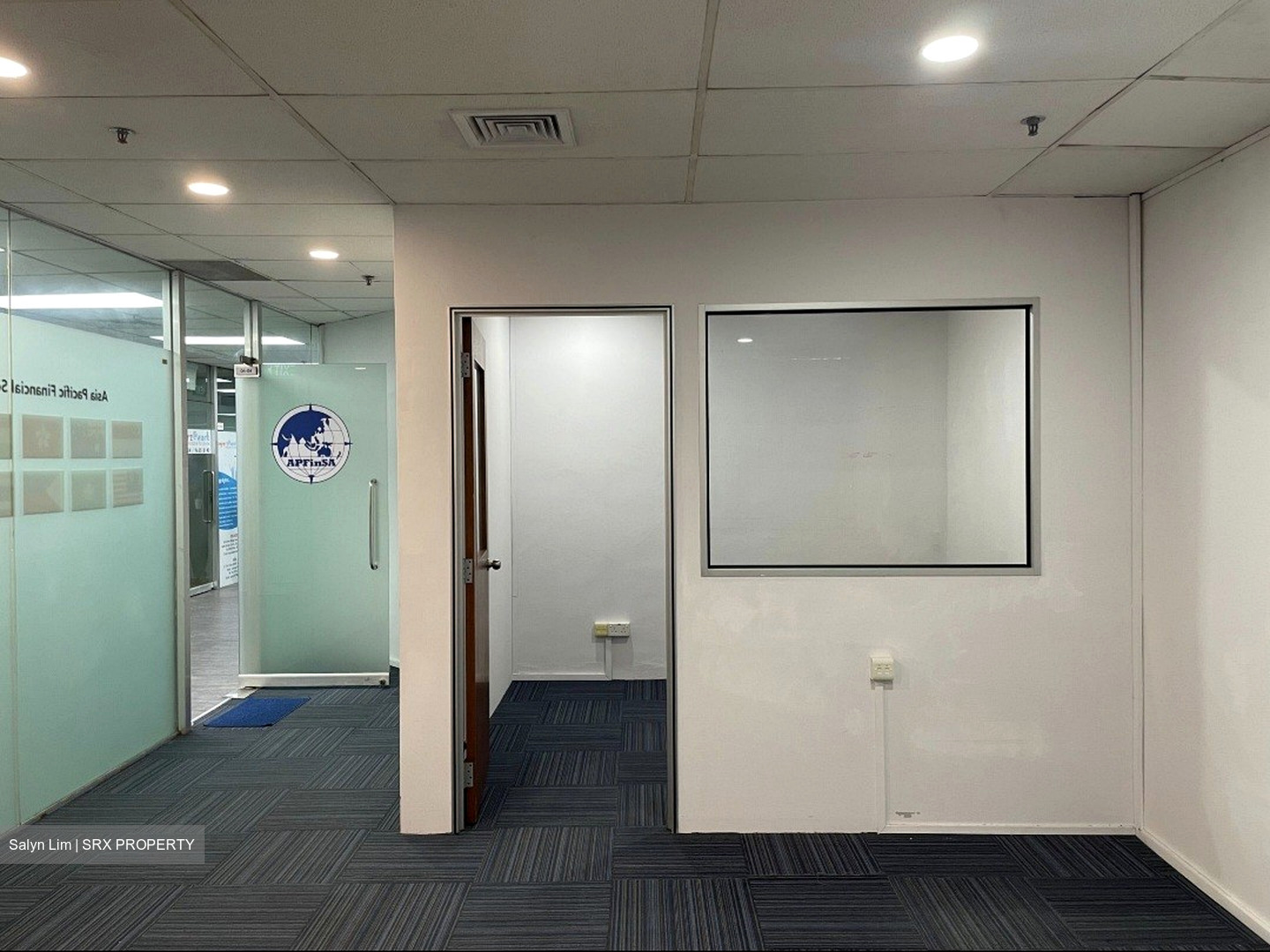 North Bridge Centre (D7), Office #622646301